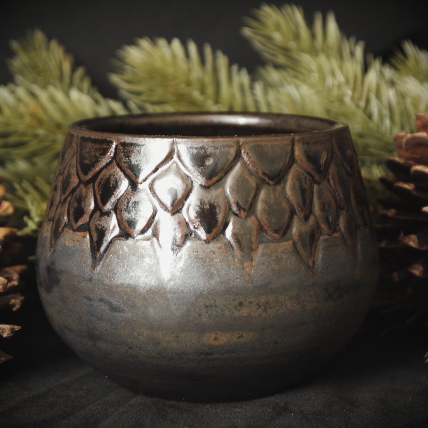 Dragon Scale Pot
