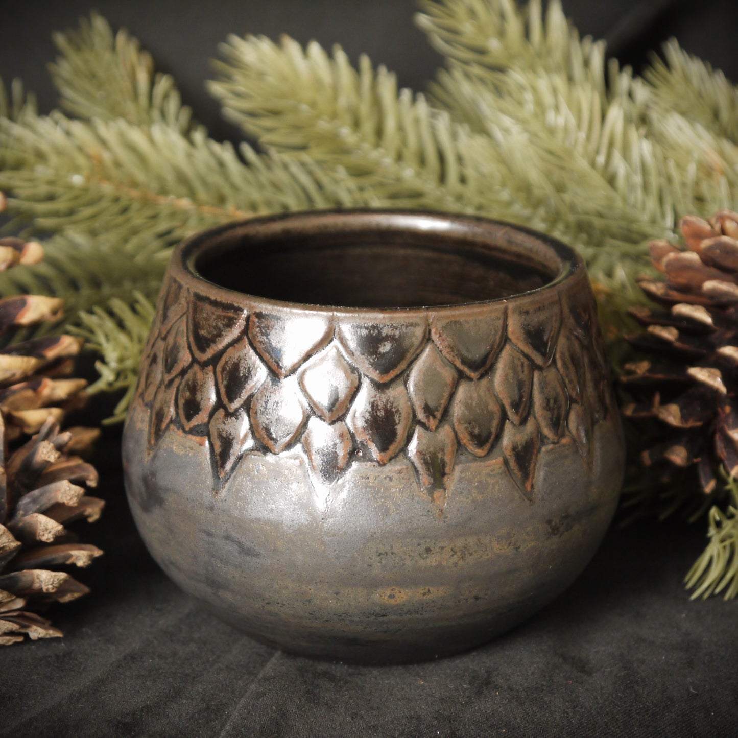 Dragon Scale Pot