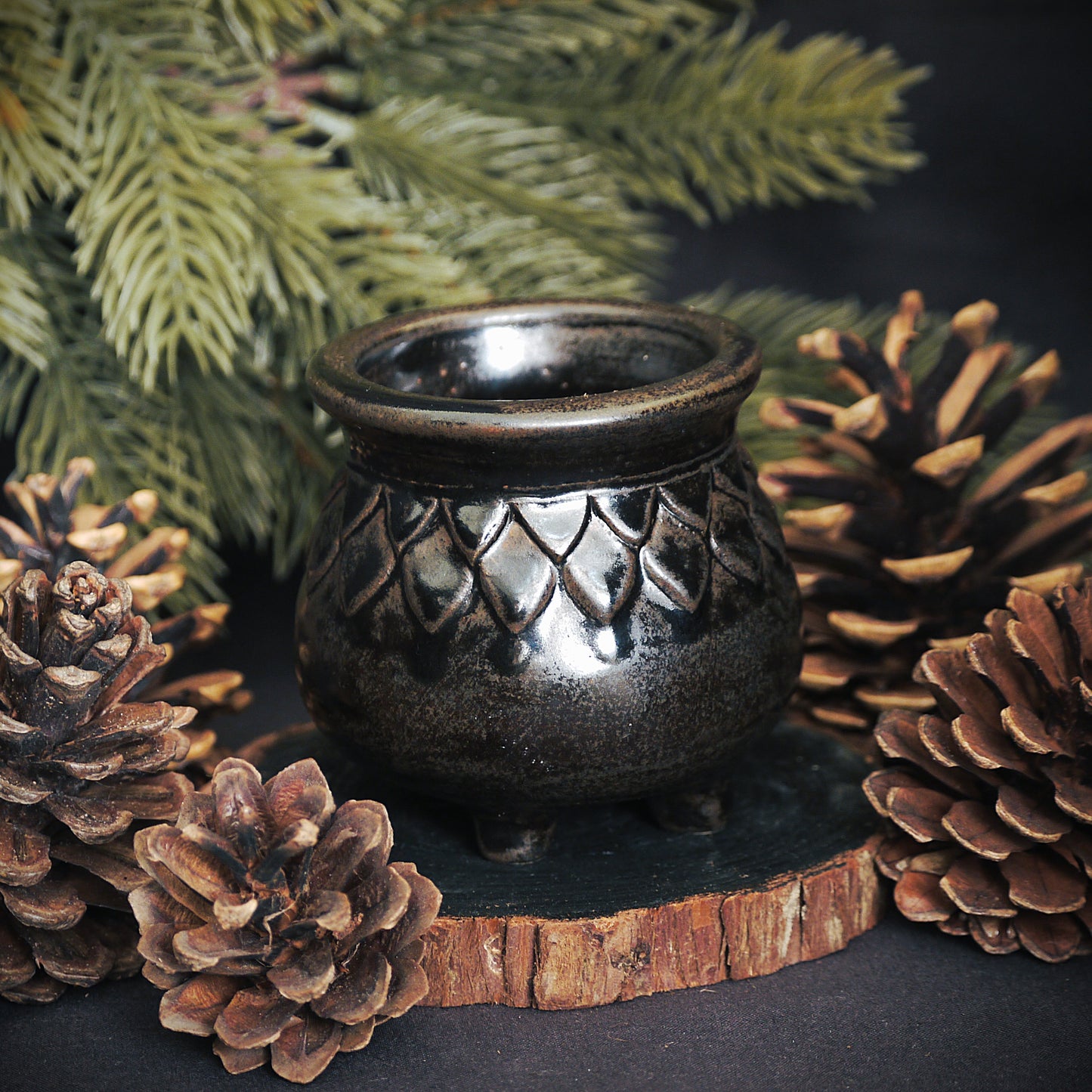 Mini Black Dragon Scale Trinket Pot