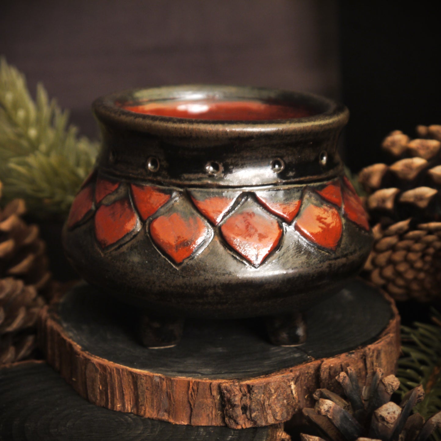 Red & Black Dragon Scale Cauldron Trinket Pot