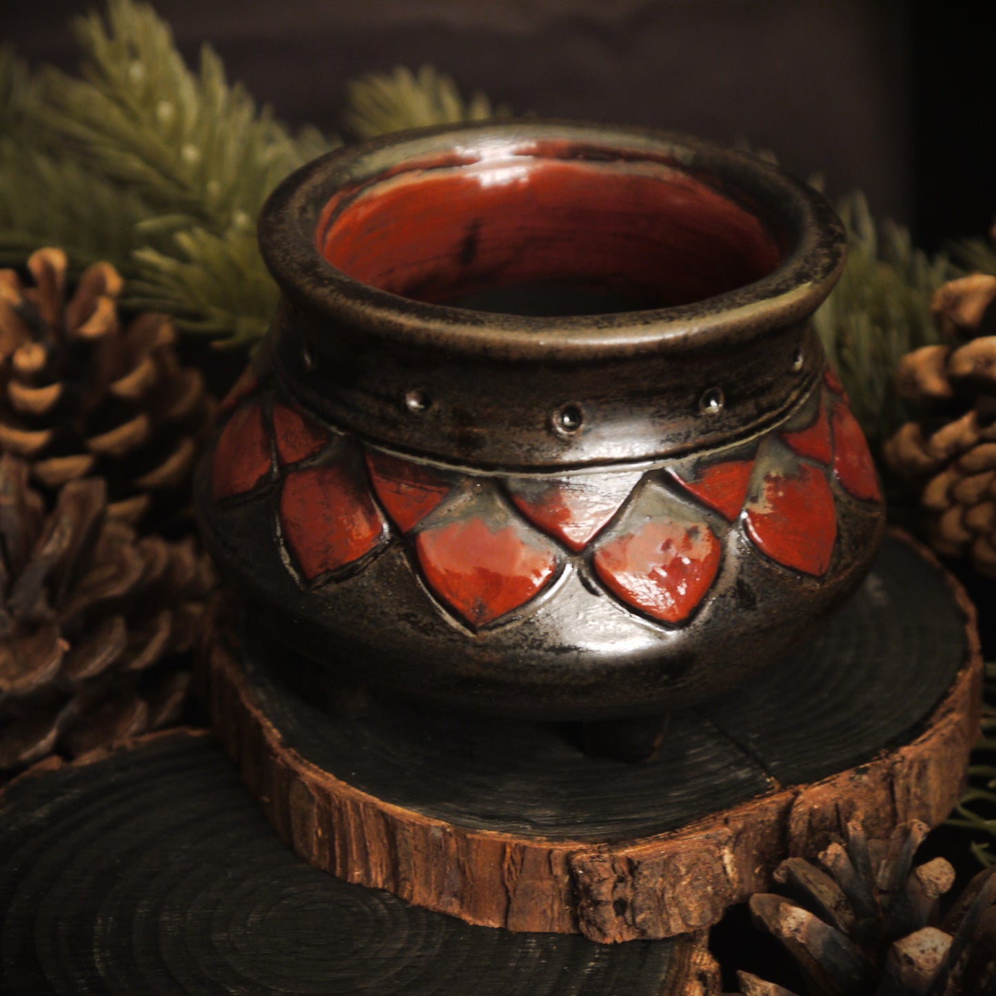 Red & Black Dragon Scale Cauldron Trinket Pot