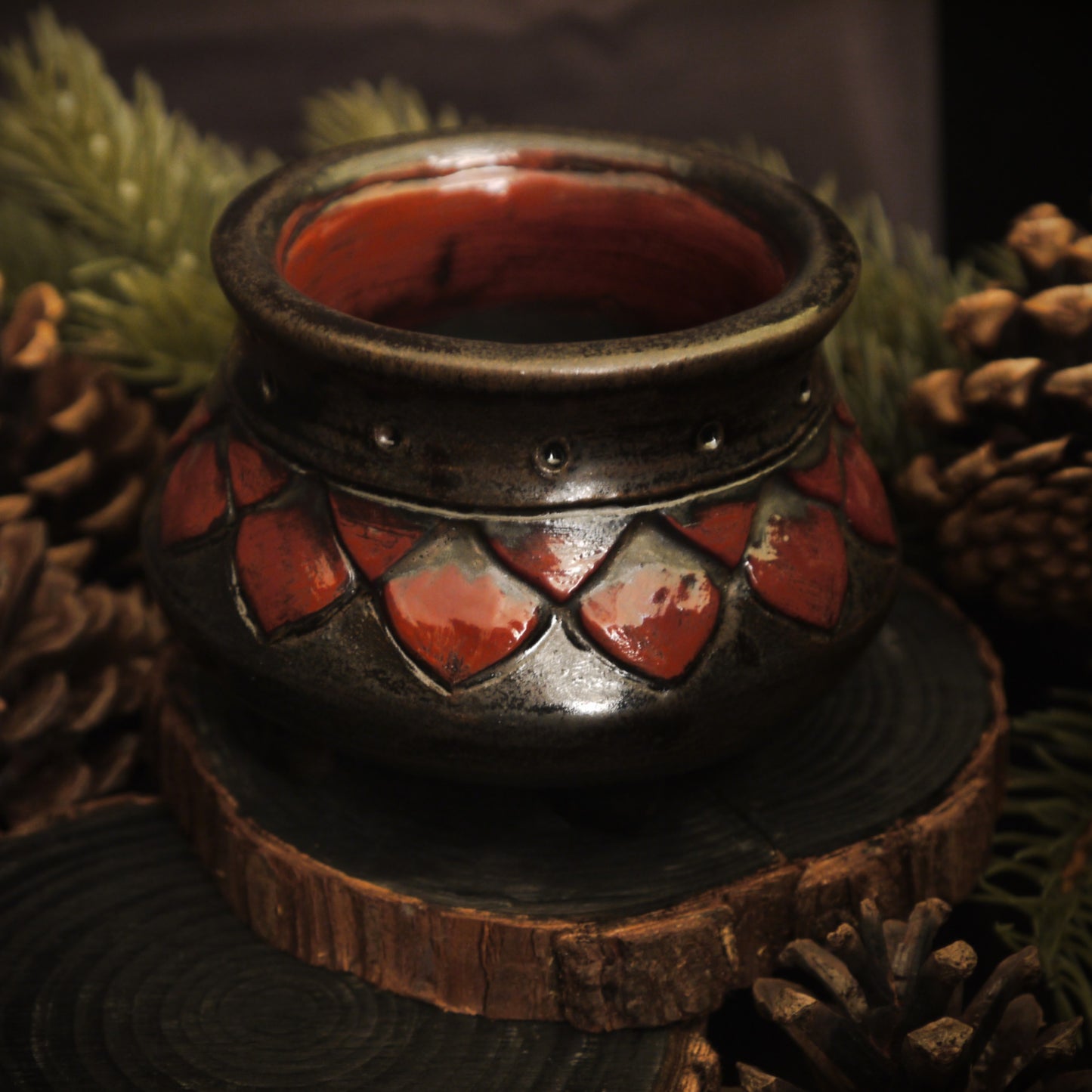 Red & Black Dragon Scale Cauldron Trinket Pot